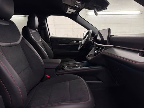 New 2026 Ford Explorer ST image 28