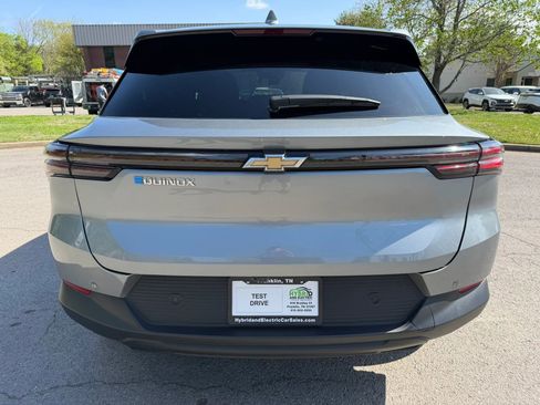 Used 2025 Chevrolet Equinox EV LT image 9