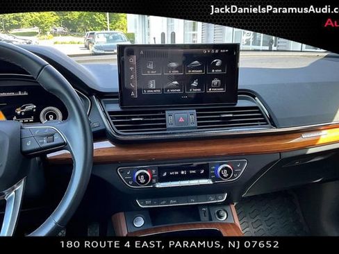 Used 2023 Audi Q5 e Premium Plus w/ Premium Plus Package AWD/4WD image 6
