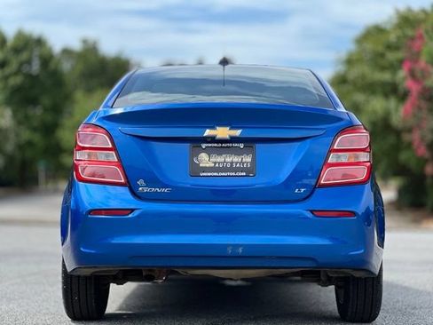 Used 2019 Chevrolet Sonic LT w/ Convenience Package FWD image 6