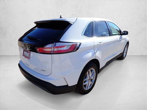 Certified 2024 Ford Edge SEL image 4