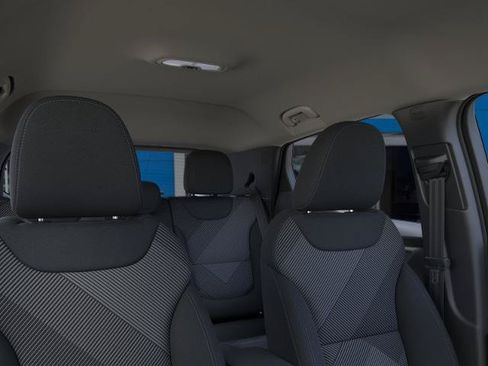 New 2027 Chevrolet Bolt LT w/ Comfort Package FWD image 24