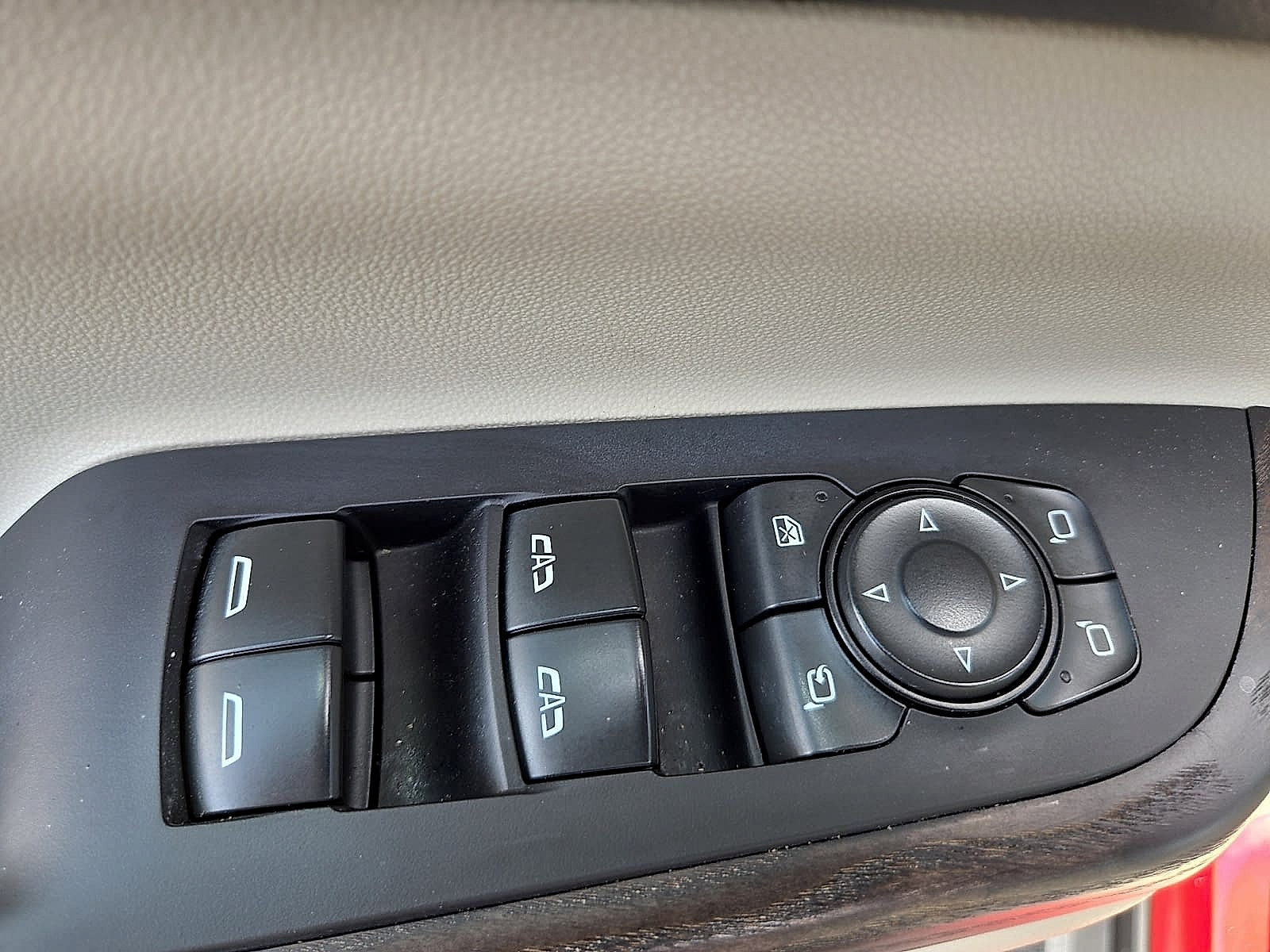 Used 2023 GMC Acadia Denali w/ Denali Ultimate Package FWD image 13