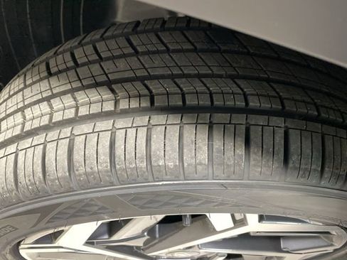 New 2026 Hyundai Kona SEL Premium image 32