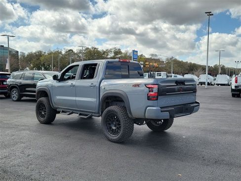 Used 2025 Nissan Frontier PRO-4X image 4