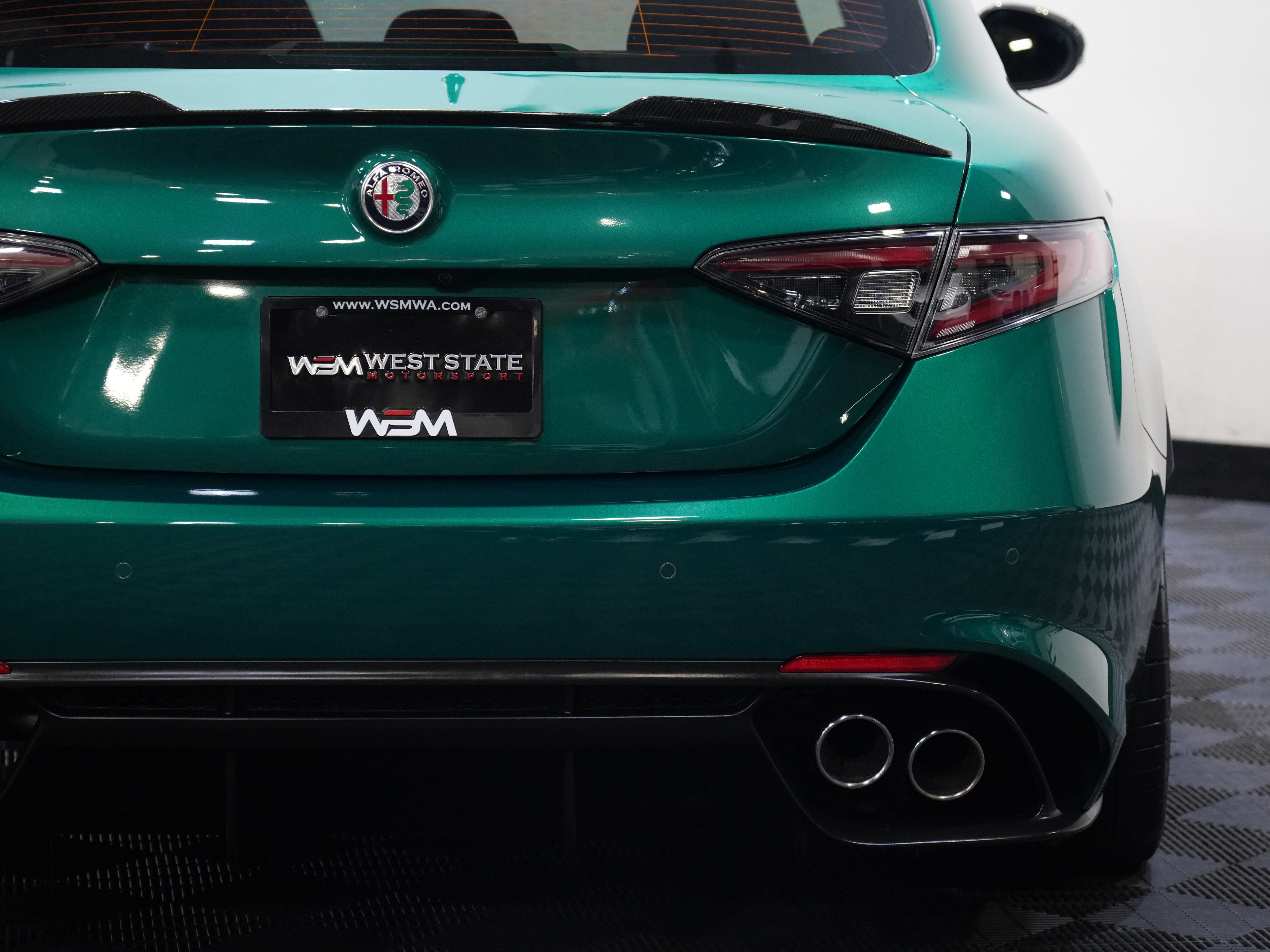 Used 2024 Alfa Romeo Giulia Quadrifoglio RWD image 17