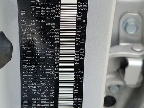 Used 2024 Toyota Corolla SE FWD image 30