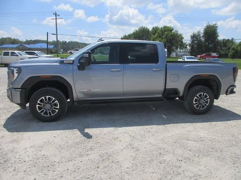 New 2026 GMC Sierra 2500 AT4 w/ AT4 Premium Plus Package AWD/4WD image 10