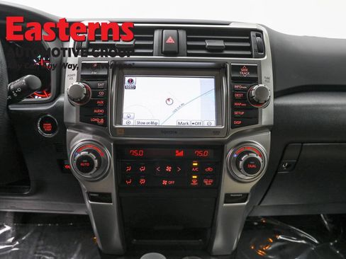 Used 2010 Toyota 4Runner Limited image 12