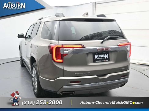 Used 2023 GMC Acadia Denali w/ Denali Technology Package AWD/4WD image 16