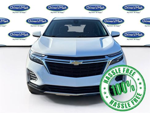 Used 2022 Chevrolet Equinox LT w/ Driver Convenience Package image 2