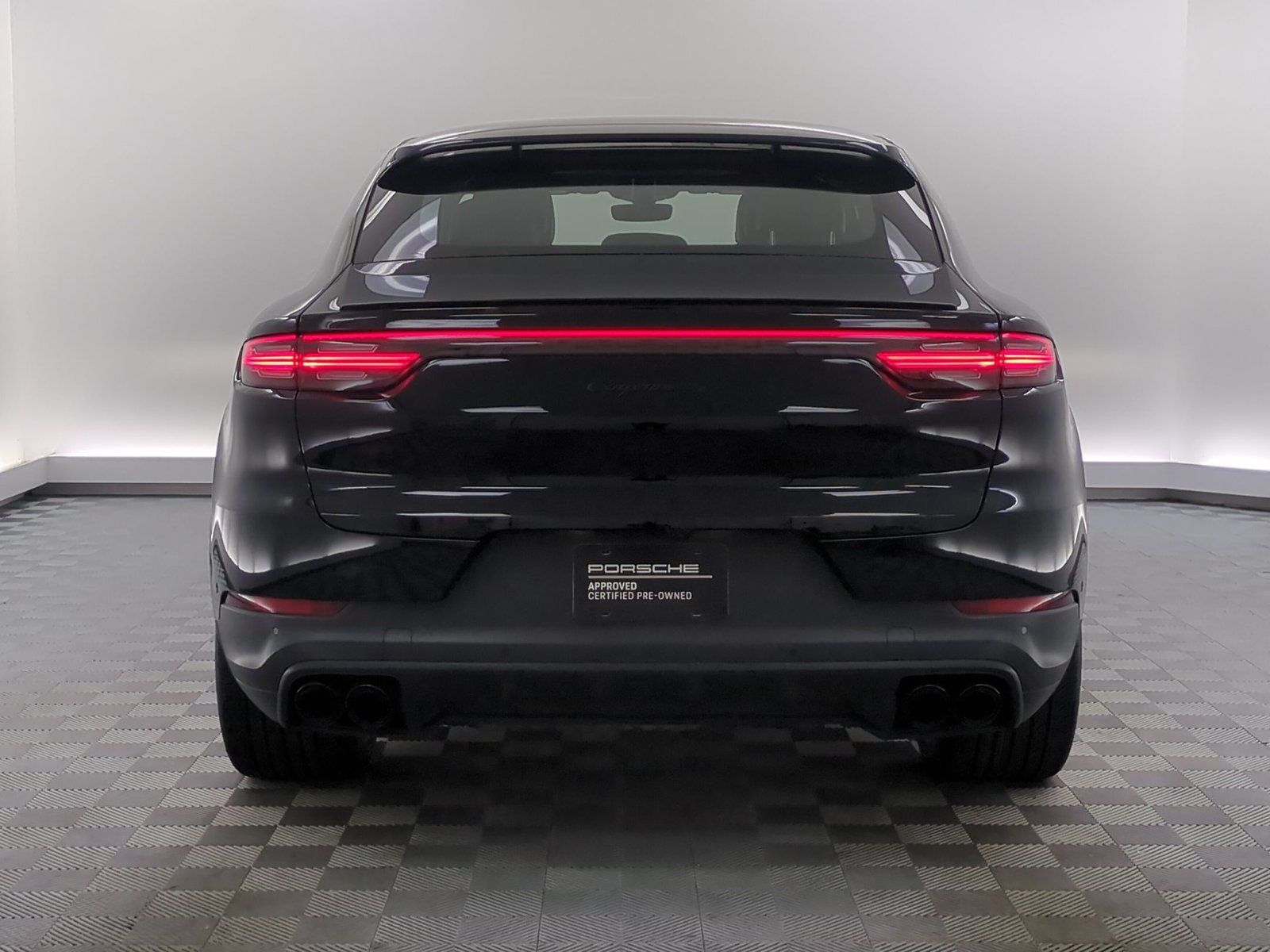 Used 2023 Porsche Cayenne S Platinum AWD/4WD image 9