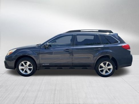 Used 2013 Subaru Outback 2.5i Premium w/ All-Weather Pkg AWD/4WD image 4