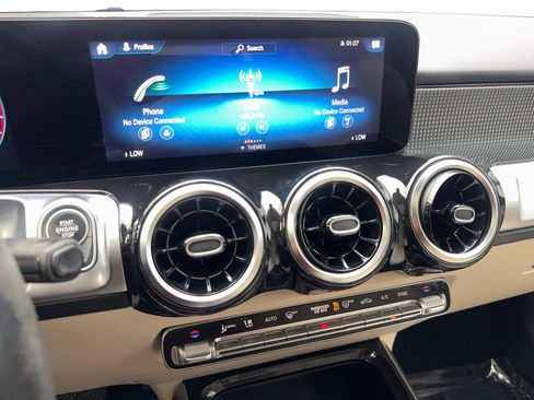 Used 2022 Mercedes-Benz GLB 250 image 64