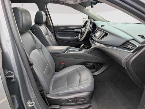 Used 2019 Buick Enclave Essence AWD/4WD image 11