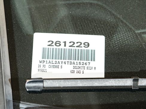 Certified 2026 Porsche Cayenne S AWD/4WD image 31