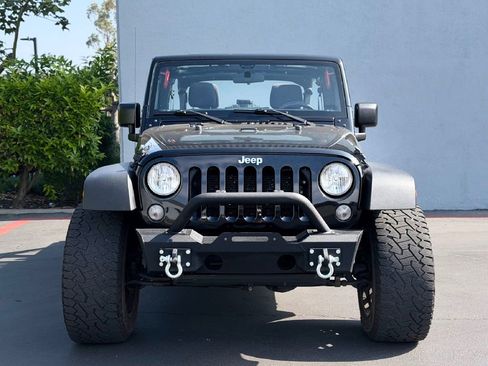 Used 2017 Jeep Wrangler Unlimited Sport w/ Max Tow Package image 5