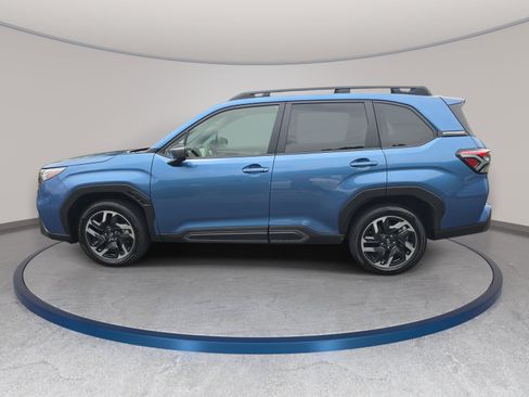 Used 2025 Subaru Forester Limited AWD/4WD image 8