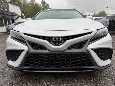 Used 2024 Toyota Camry SE image 30