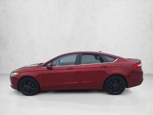 Used 2016 Ford Fusion SE FWD image 5