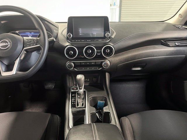 Used 2025 Nissan Sentra SV FWD image 21