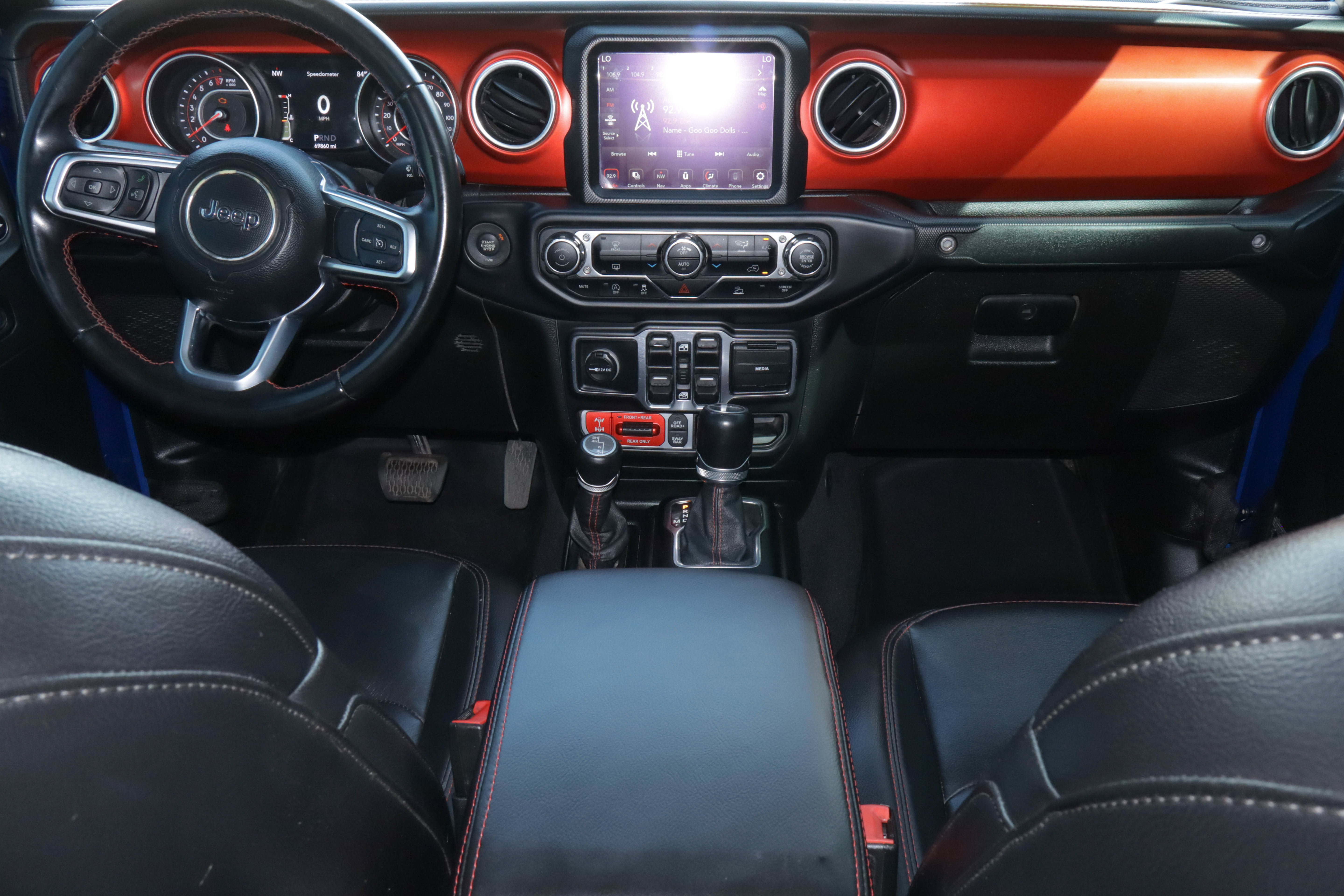 Used 2020 Jeep Gladiator Rubicon AWD/4WD image 9
