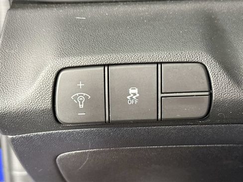 Used 2024 Hyundai Elantra SEL FWD image 23