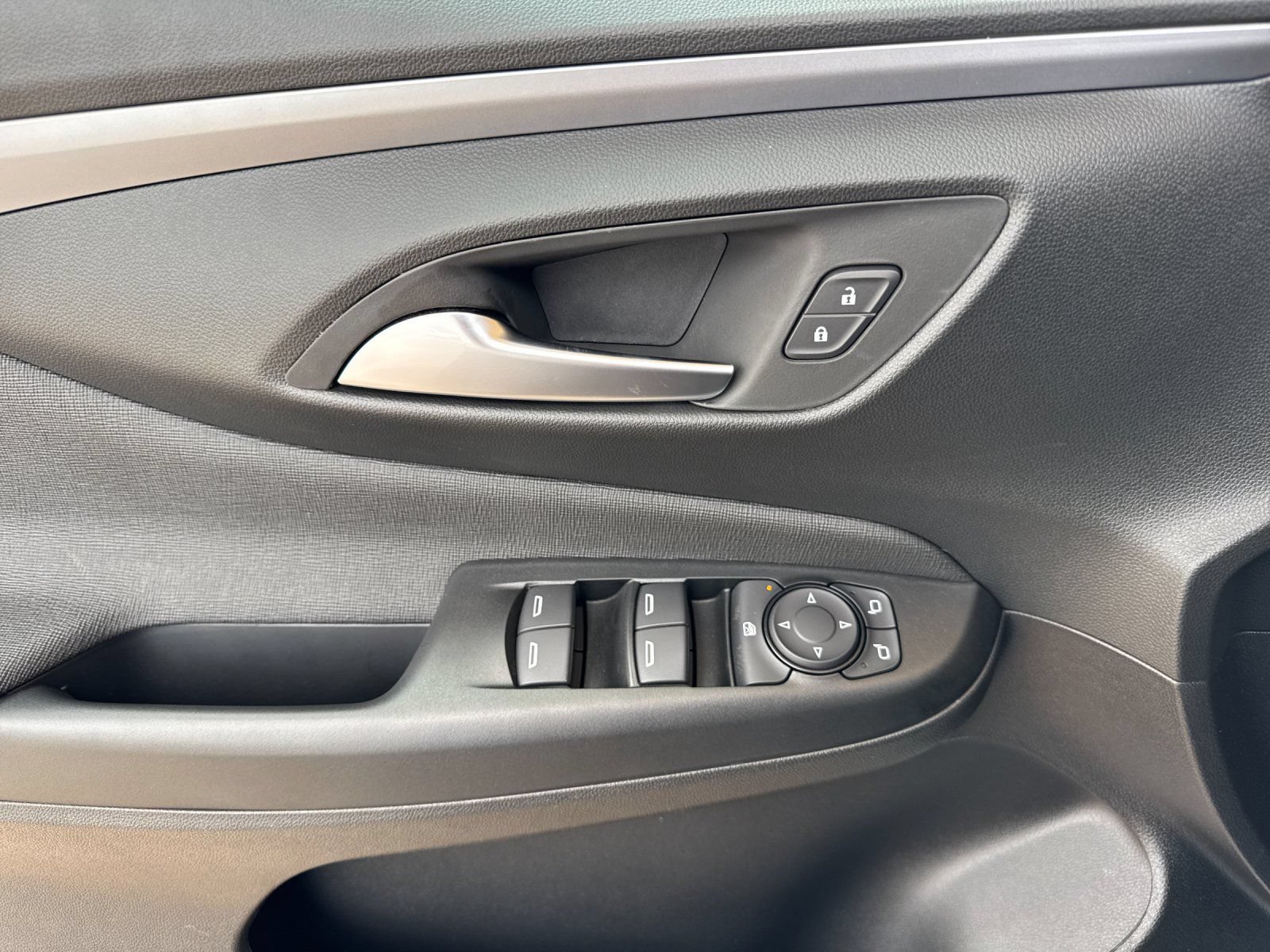 New 2026 Buick Envista Sport Touring w/ Convenience I Package FWD image 11