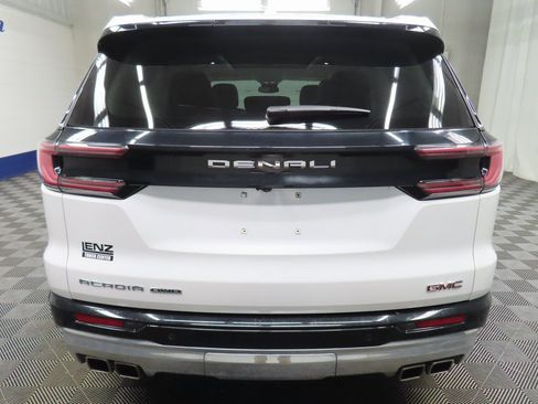 Used 2024 GMC Acadia Denali image 39