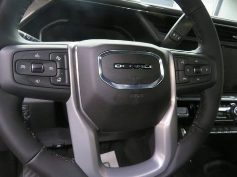 New 2026 GMC Sierra 2500 Denali w/ Denali Reserve Package image 15