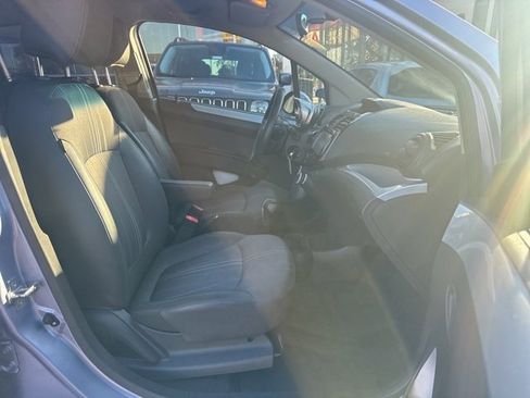Used 2015 Chevrolet Spark LT image 24