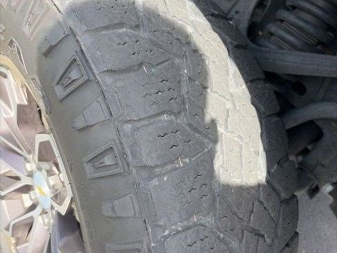 Used 2021 Chevrolet Colorado ZR2 image 2