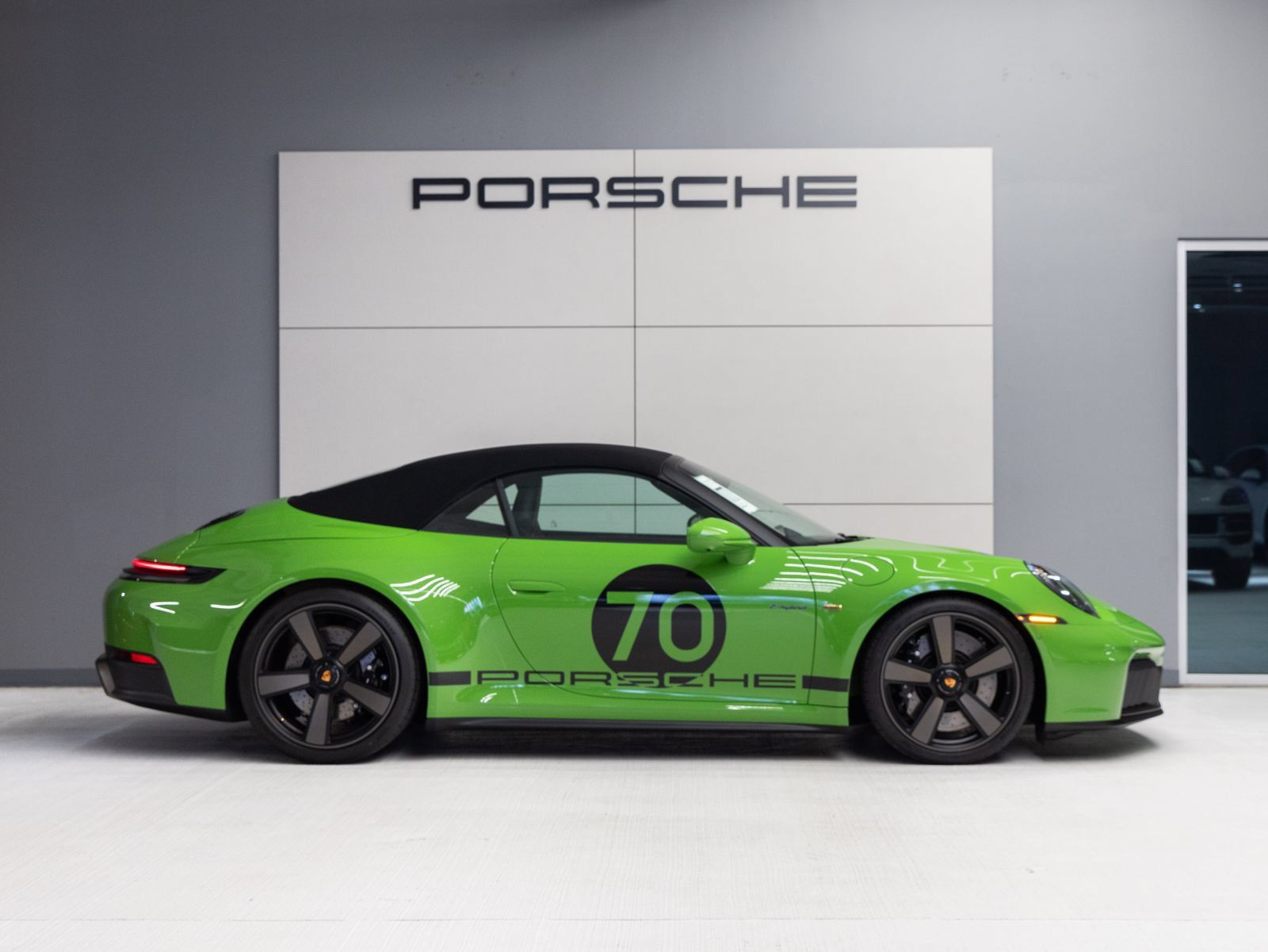 Certified 2026 Porsche 911 Carrera GTS RWD image 8