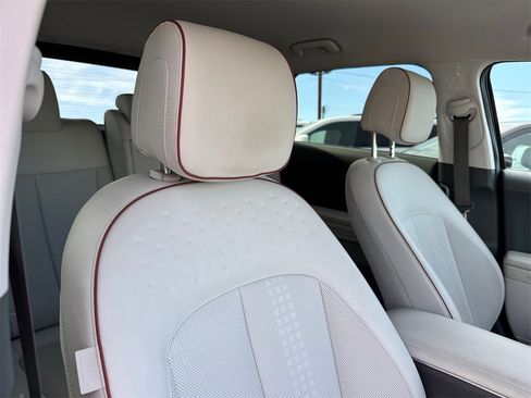 Used 2023 Hyundai Ioniq 5 SEL w/ Cargo Package image 17