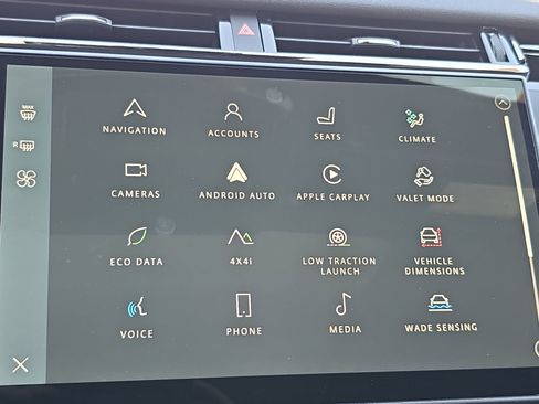 Certified 2025 Land Rover Range Rover Velar S AWD/4WD image 21
