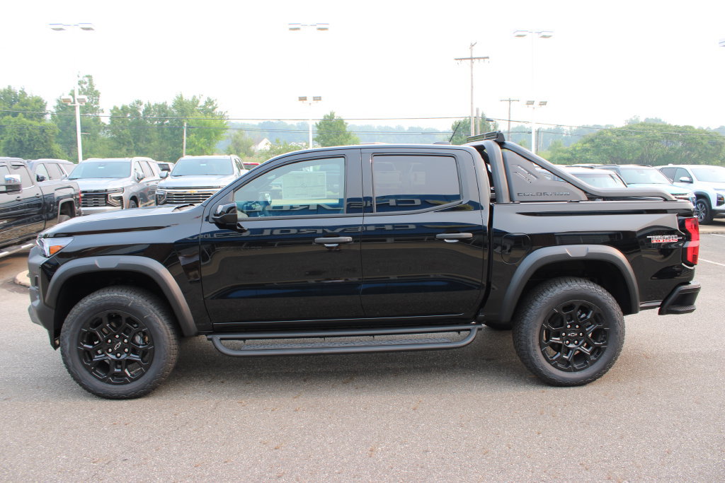New 2026 Chevrolet Colorado Trail Boss w/ Midnight Edition AWD/4WD image 29