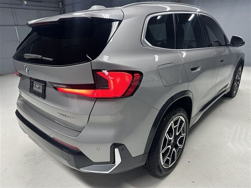 Used 2023 BMW X1 xDrive28i w/ Premium Package AWD/4WD image 7