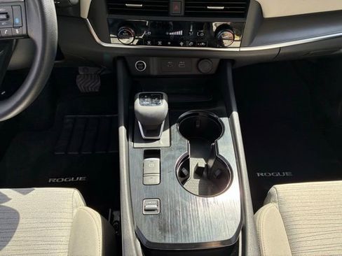 Certified 2023 Nissan Rogue SV FWD image 13