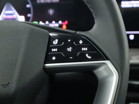 Used 2025 Audi Q5 Premium Plus w/ Premium Plus image 14