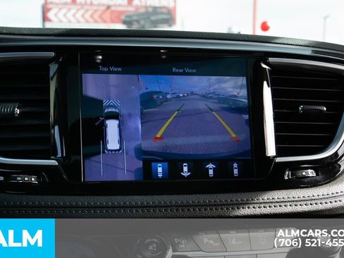 Used 2017 Chrysler Pacifica Limited image 34