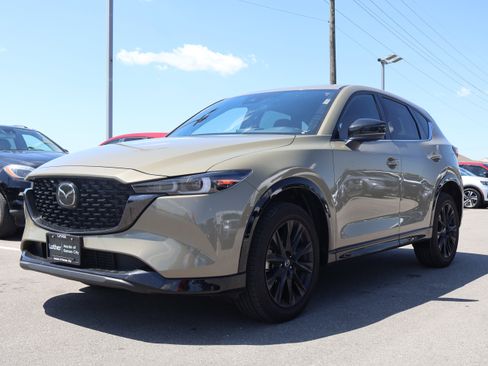 Used 2024 MAZDA CX-5 Carbon Edition AWD/4WD image 3