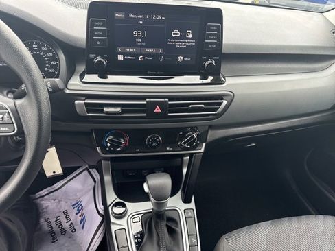 Certified 2023 Kia Seltos LX image 12