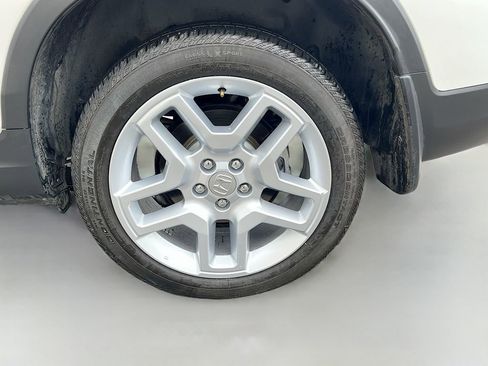 Used 2025 Honda Passport EX-L image 32