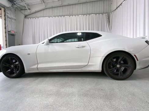 Used 2019 Chevrolet Camaro SS image 23