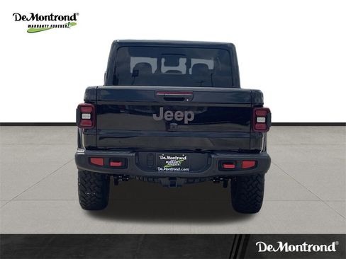 New 2025 Jeep Gladiator Rubicon image 7