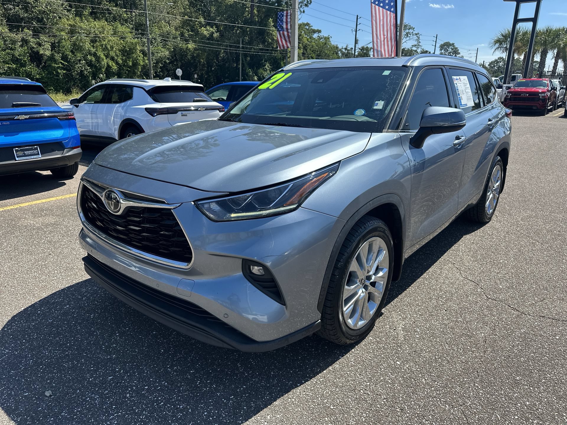 Used 2021 Toyota Highlander Limited AWD/4WD image 4