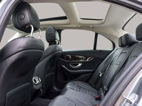 Used 2017 Mercedes-Benz C 300 4MATIC Sedan image 30