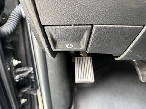 Used 2019 RAM 2500 Big Horn image 16