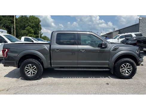 Used 2017 Ford F150 Raptor w/ Equipment Group 802A Luxury AWD/4WD image 4