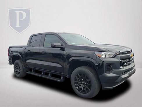 New 2026 Chevrolet Colorado W/T w/ WT Custom Package image 2